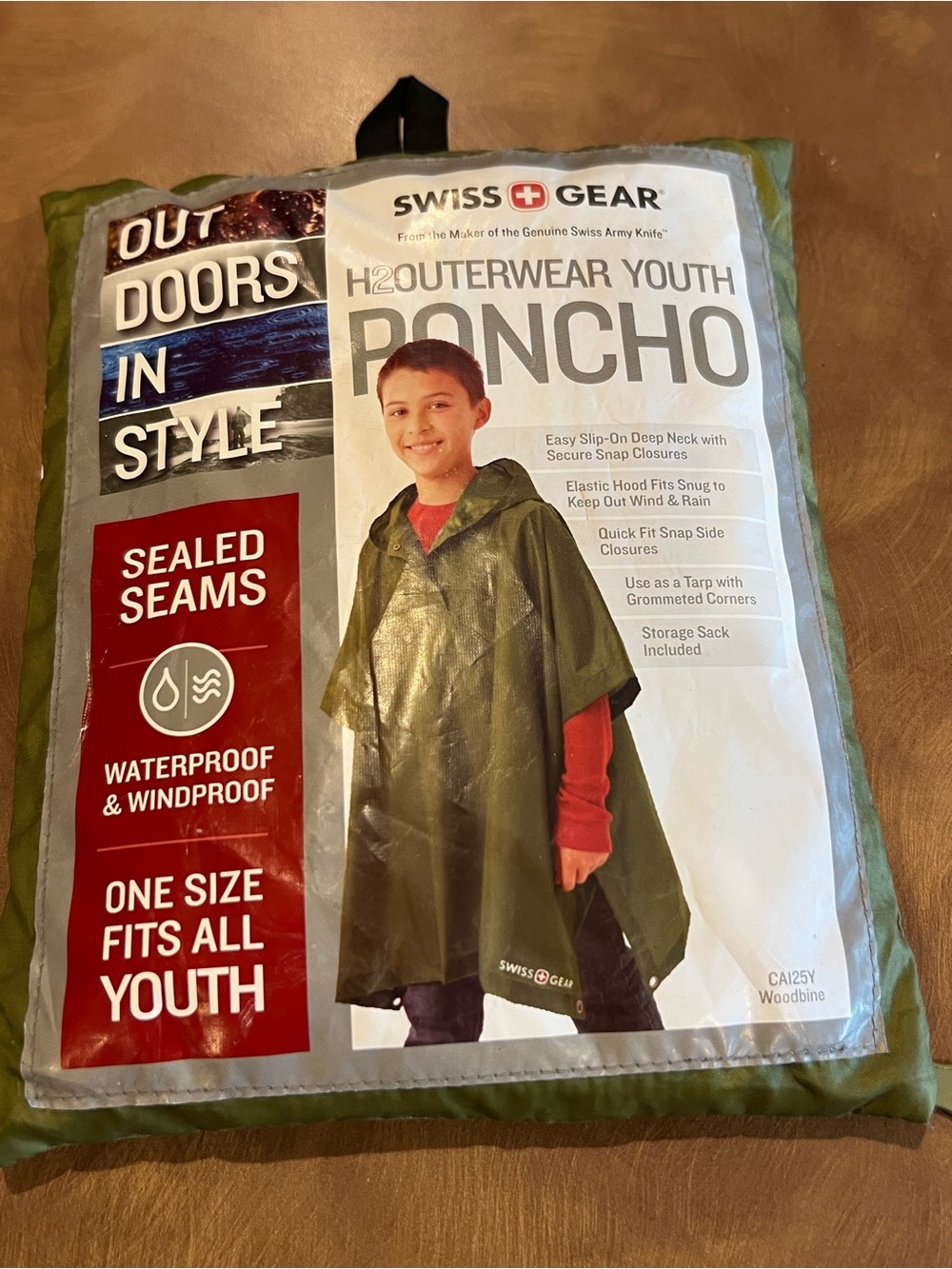 SwissGear Youth H2O Outerwear Poncho Olive Green; One Size